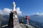 33 Alla Madonna della Costa di Corna Rossa (1780 m)